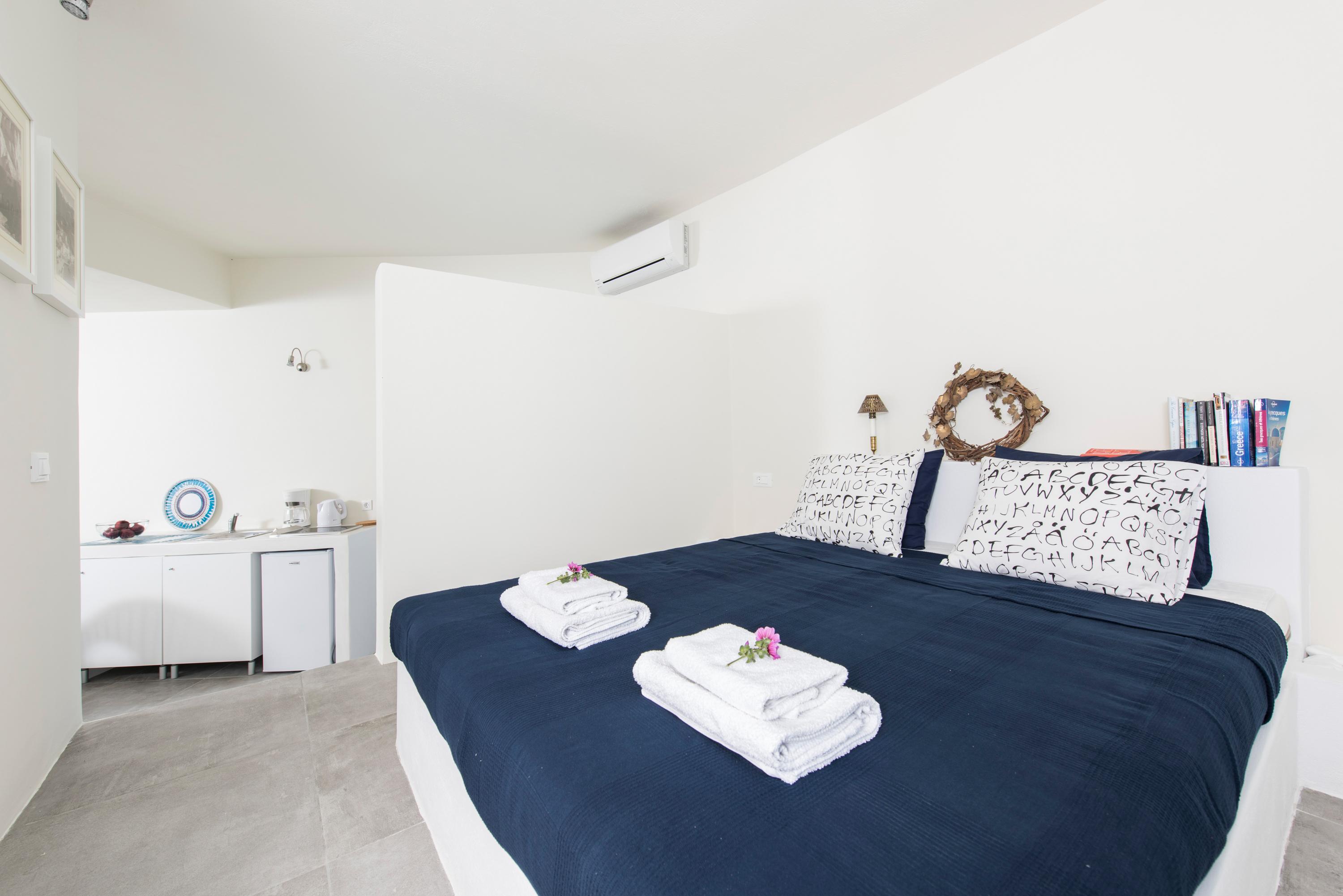 Fava Eco Suites Foinikia  Екстер'єр фото