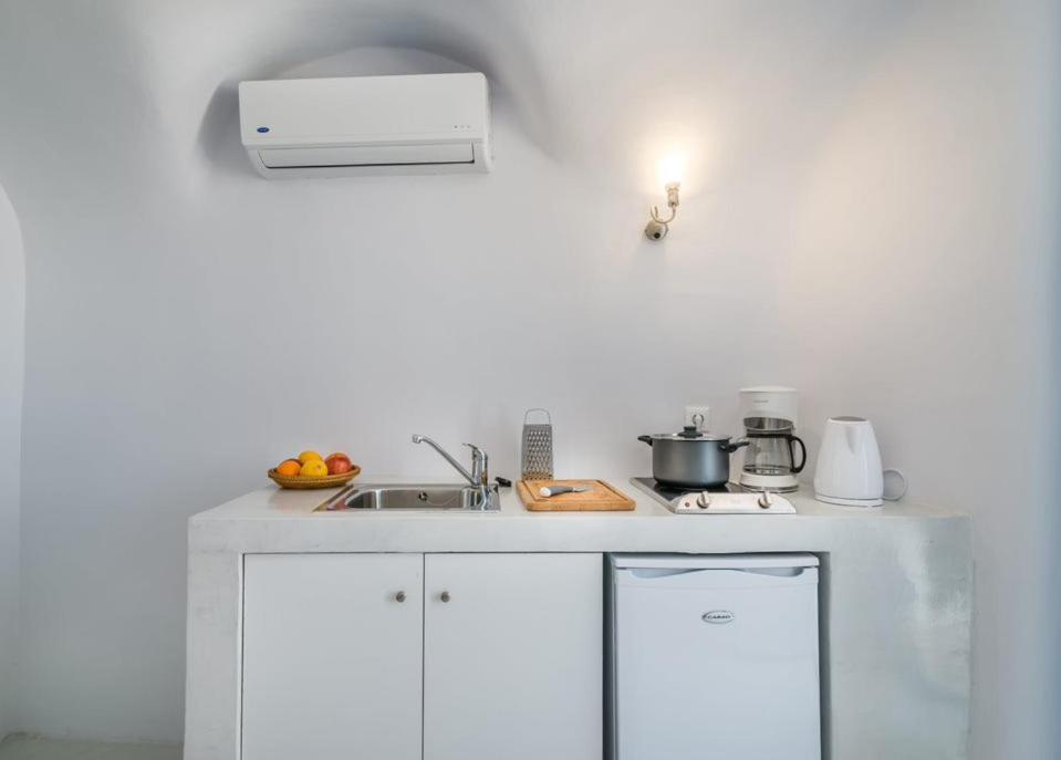 Fava Eco Suites Foinikia  Екстер'єр фото